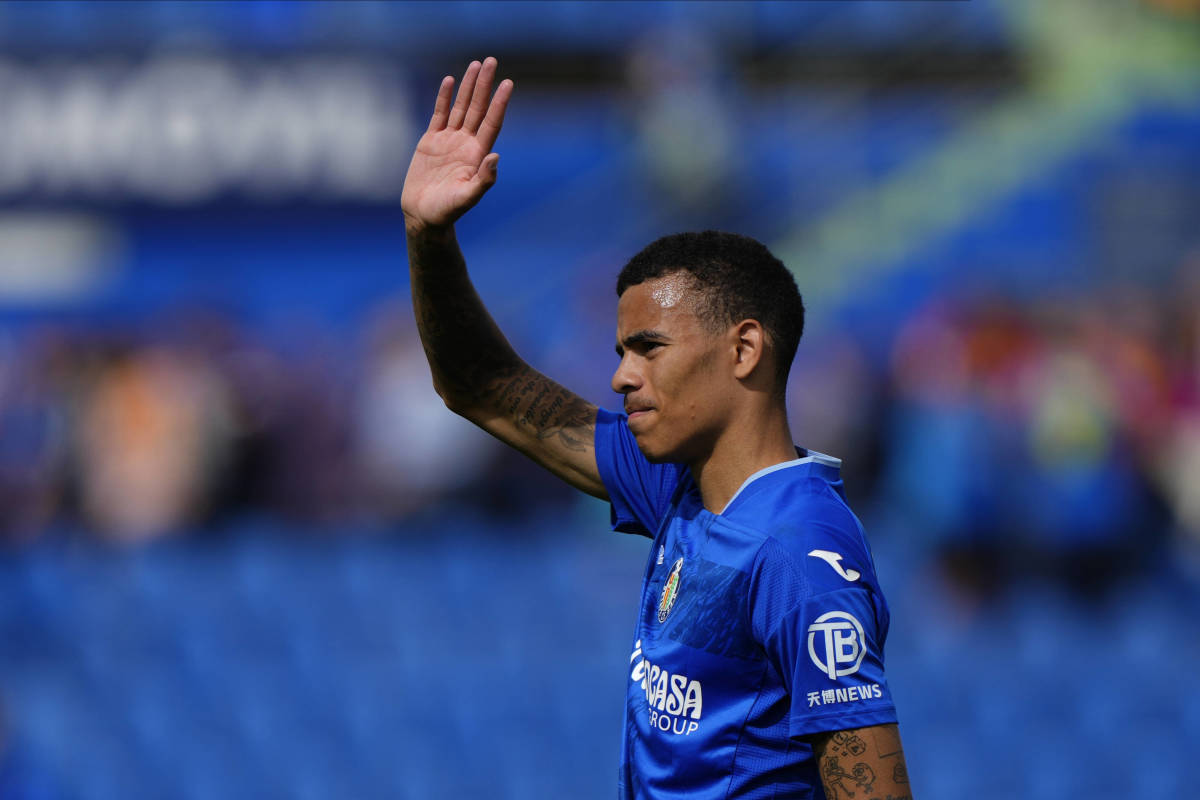 Mason Greenwood pictured waving during his Getafe debut in September 2023